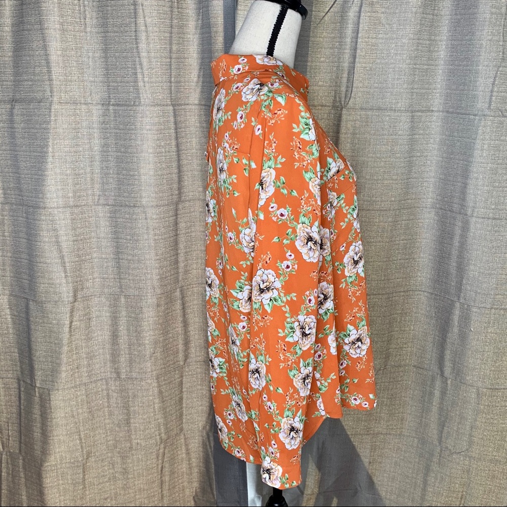 Pleione Covered Button Front Long Sleeve B… - Picture 2 of 6